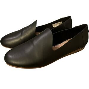 TOMS Women's Darcy Slip On Flats in Black Leather Size 6